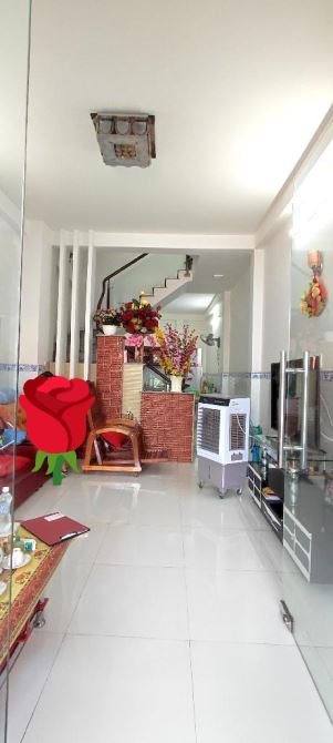 nhà ĐƯỜNG TRẦN THANH MẠI Bình Tân dt 4x17 3 tầng 3pn có sân thượng giá 5.69 tỷ