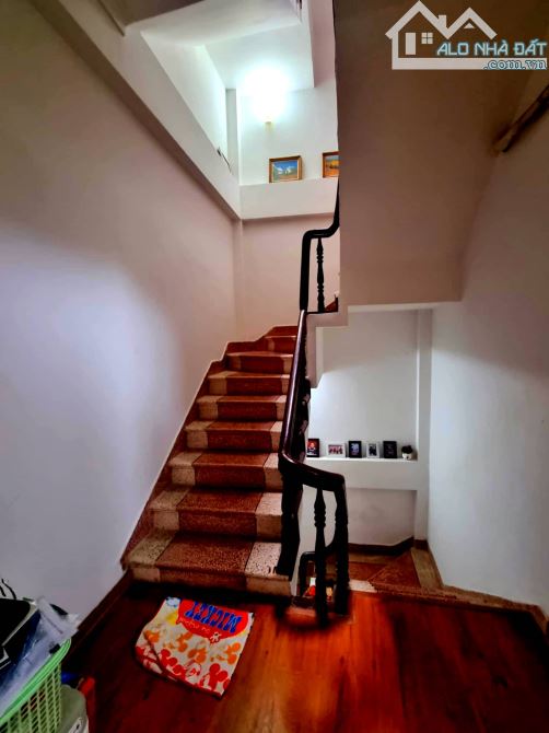 Bán nhà Phố Hào Nam, gần Giảng Võ, Ga Cát Linh, Ô Chợ DỪa, ĐỐng Đa. DT : 85m2. Giá: 15,8 T