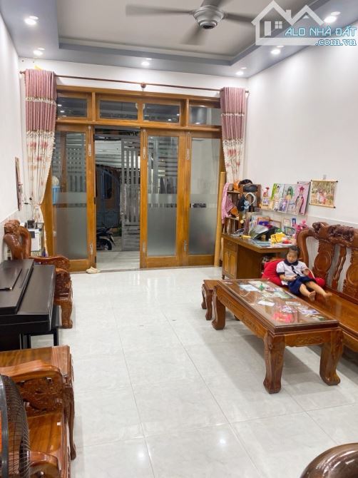 Nhanh Mới Kịp, Nguyễn Sỹ Sách, P15, Tân Bình, Hẻm 5m, 60m2 , giá 6,3 tỷ