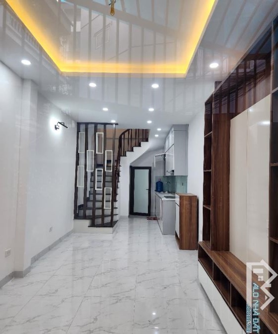 Khương Đình, 6 tầng mới koong, 15m ra mặt phố