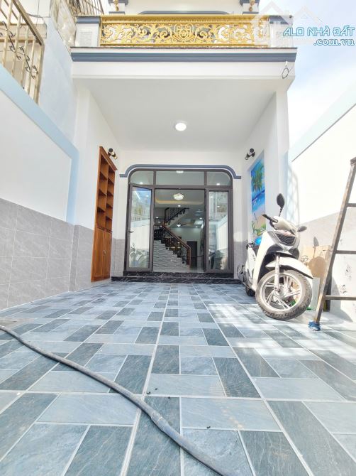 3,6 TỶ__80m2__Nhà Mới 1T1L ngay cổng sau Pouchen__đường 10m, cách Nguyễn Thị Tồn chỉ 100m - 1