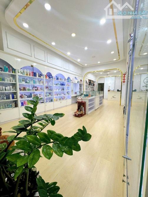 Bán nhà lầu góc 2 mặt tiền đường Phan Đình Phùng. 4,5x23m. SHR Giá 11,5 tỷ thương lượng. - 1