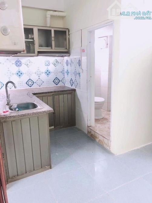 Siêu hiếm, CCMN Thịnh Quang, Đống Đa Tầng đẹp 45m2, 2 ngủ, thang máy vù vù - 1