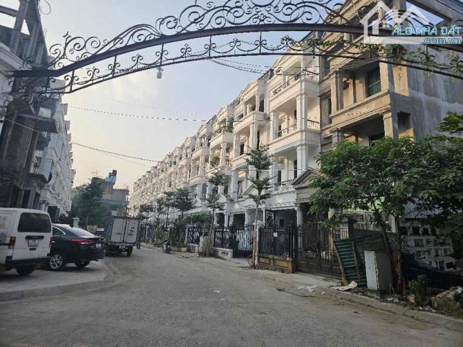 Bán, Mảnh đất vàng Phố Đại Mỗ 75m x mt 4m, đường thông ô tô tránh, kd sầm uất 12 tỷ. - 1