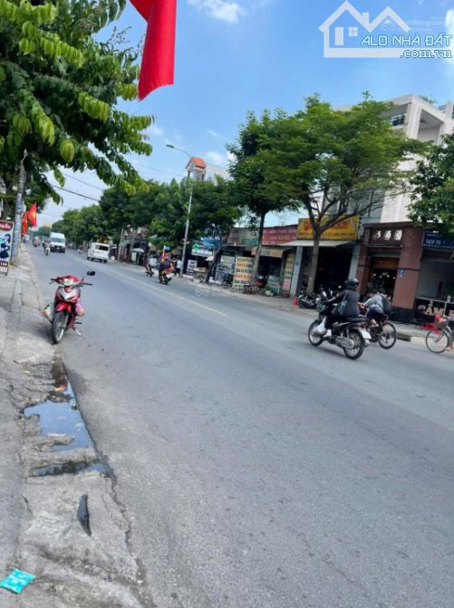 Nhà 8mx28m góc 2 mặt tiền Dương Thị Mười, Quận 12, đang chờ thuê 45tr, giá: 22.890 tỷ - 1
