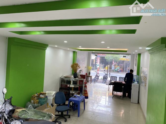 Cho thuê nhà mặt phố Trần Tử Bình, Cầu Giấy 45 mét, 5 tầng mới đẹp - 1