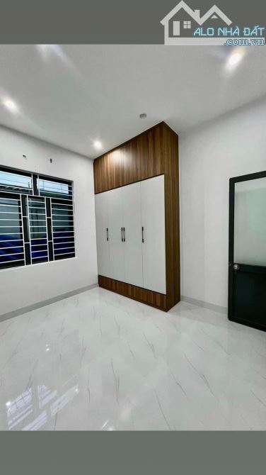 Chính chủ nhà cần bán 4 tầng mặt tiền phường Lê Lợi, TP Quy Nhơn - 1
