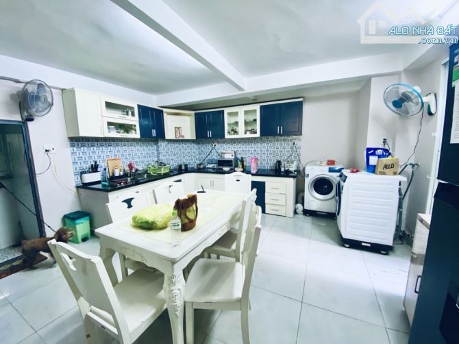 BÁN NHÀ HUỲNH VĂN BÁNH - HẺM XE HƠI SÁT MT - 54M2 - 3 TẦNG - 10,5 TỶ - 1