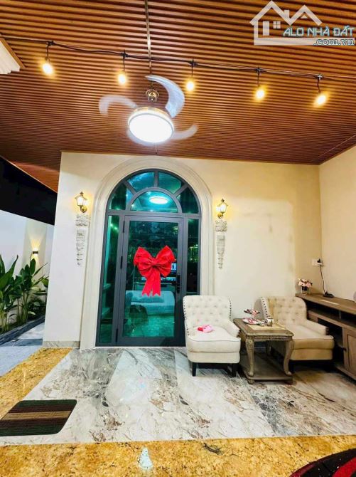 Villa Thạnh Xuân Q12 273m2 6,5x35 nỡ hậu 11m - Full nội thất xịn sò - HXT thông - Chỉ 9,6 - 14