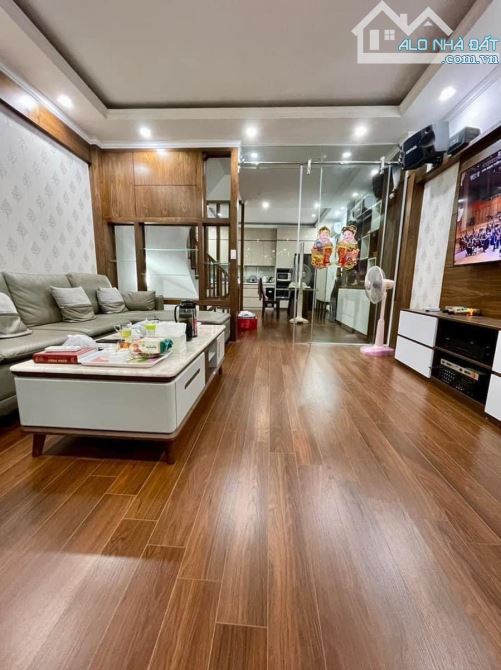 Full nội thất ở luôn Đại Mỗ - 50m2 x 4 tầng _ Dân Sây - Ô tô cạnh nhà - Viu thoáng 5.6 tỷ - 2