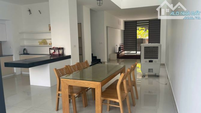 Bán căn biệt thự khu đô thị kim cúc dt 133m2 ngang 7m giá 8ty300 - 2
