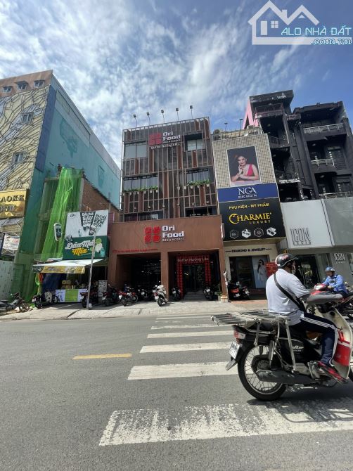 Bán nhà mặt tiền Bà Hạt Quận 10, DT: 5.4 x 20m NH: 9m, 5 lầu, giá 30 tỷ còn bớt - 2