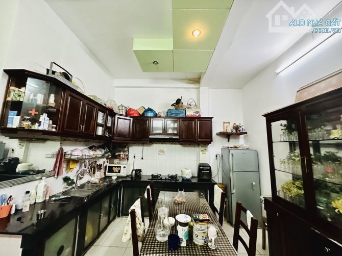 130m2( 6 x 22 ) Hẻm xe hơi Bình Thạnh, 3 Tầng chỉ hơn 11 TỶ, giá rẻ đầu tư - 2
