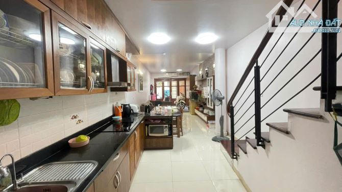MÌNH CẦN BÁN GẤP NHÀ ÂU CƠ- TÂY HỒ - 46M Ô TÔ LÙI CỬA - GẦN  Ô TÔ TRÁNH- HƠN 6 TỶ (TL) - 2