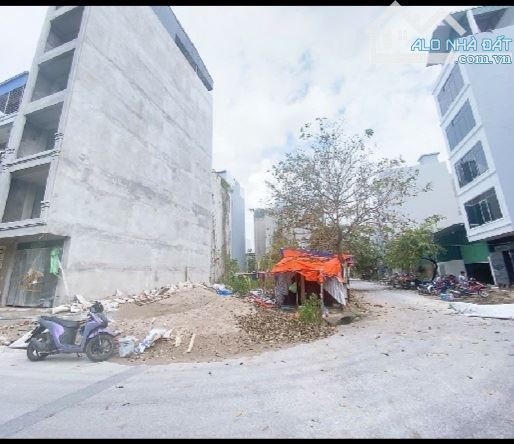 ĐẤT *LÔ GÓC,DỊCH VỤ A YÊN NGHĨA*Ô TÔ ĐỖ CỬA,SÁT CHỢ,TRUÒNG ĐẠI HOC,BẾN XE,GA TÀU ĐIỆN. - 3