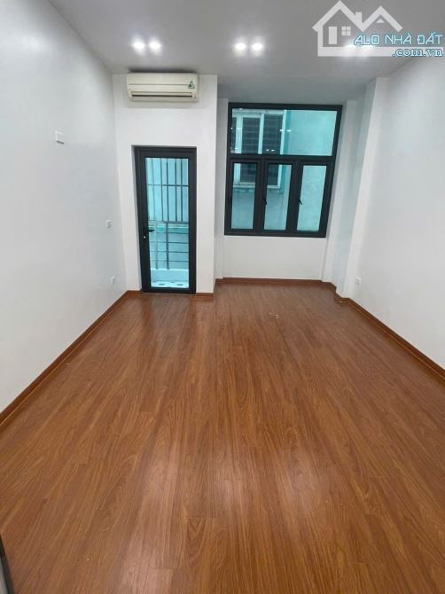 6 TỶ - NHÀ XUÂN ĐỈNH CẠNH CÔNG VIÊN HÒA BÌNH, 35M2 5 TẦNG, 4.5M MT, NHÀ ĐẸP Ở NGAY,GẦN OTO - 3