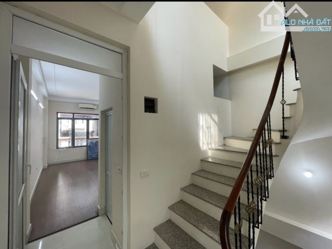 Nhanh mới Kịp ! Xã đàn - Trung Phụng , 46m*5T Đẹp , gần Phố ở luôn - Giá đầu tư - 3