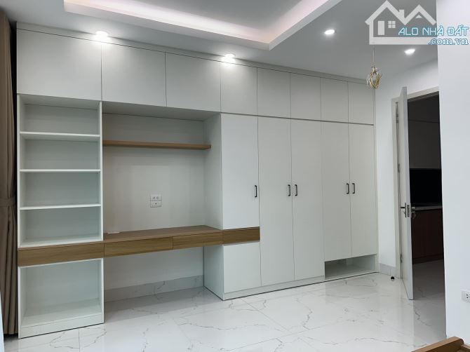 ** NHÀ PHÂN LÔ HOÀNG QUỐC VIỆT * Ô TÔ 7 CHỖ NGỦ TRONG NHÀ*  60Mx6T THANG MÁY** - 3