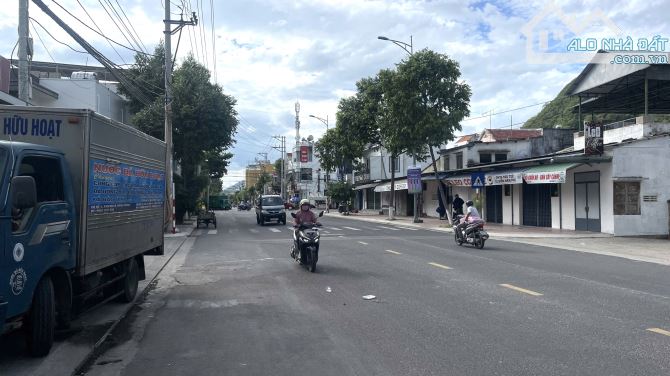 Bán đất 3 mặt tiền đường Điện Biên Phủ, cách biển 100m, Vĩnh Hoà, Nha Trang 150m2 giá 18ty - 3