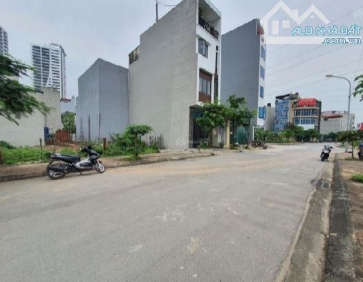 ĐẤT *LÔ GÓC,DỊCH VỤ A YÊN NGHĨA*Ô TÔ ĐỖ CỬA,SÁT CHỢ,TRUÒNG ĐẠI HOC,BẾN XE,GA TÀU ĐIỆN. - 4