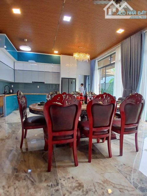 Villa Thạnh Xuân Q12 273m2 6,5x35 nỡ hậu 11m - Full nội thất xịn sò - HXT thông - Chỉ 9,6 - 4