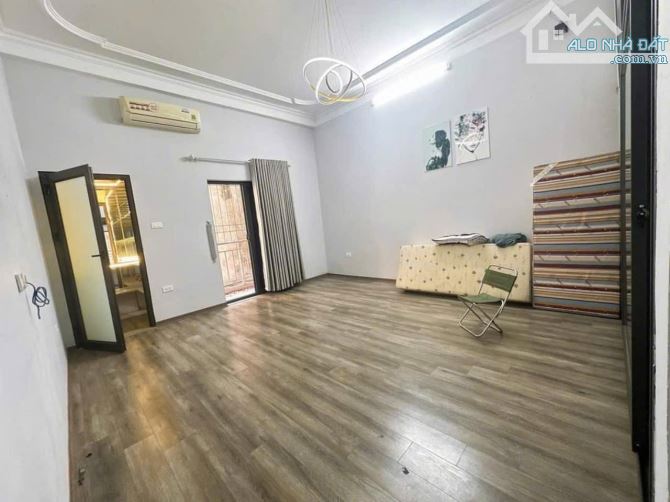 BÁN NHÀ DƯƠNG VĂN BÉ - VĨNH TUY, DT 43.8M x 5 TẦNG, MT 4.5M, VỊ TRÍ TRUNG TÂM SIÊU ĐẸP - 4