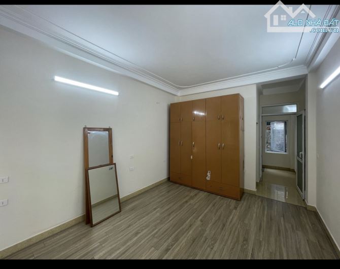 Nhanh mới Kịp ! Xã đàn - Trung Phụng , 46m*5T Đẹp , gần Phố ở luôn - Giá đầu tư - 4