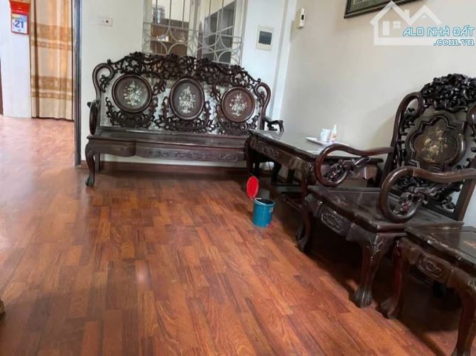 Cho thuê nhà ngõ Ô Tô phố Nguyễn Quý Đức. 120m2 * 4T giá 22 Triệu. - 4