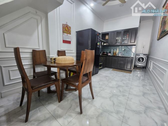 Chỉ 4,6 tỷ Nhà 3 tầng Full nội thất cao cấp như hình 3,8mx 14m, trung tâm Q7 - 5