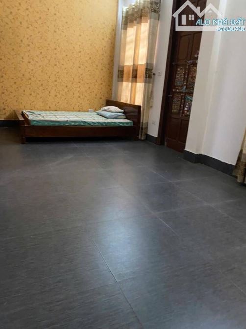 Cho thuê nhà ngõ Ô Tô phố Nguyễn Quý Đức. 120m2 * 4T giá 22 Triệu. - 7