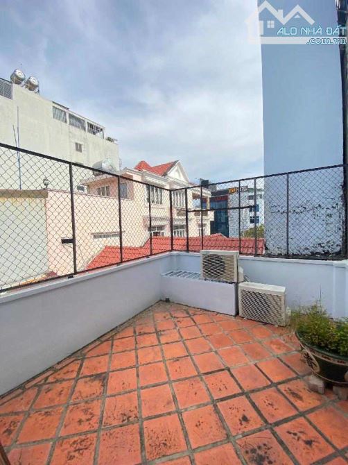 BÁN NHÀ DƯƠNG BÁ TRẠC Quận 8-4 TẦNG BTCT - HẺM XE HƠI - HOÀN CÔNG ĐỦ - CHỈ 6.8 TỶ TL - 7