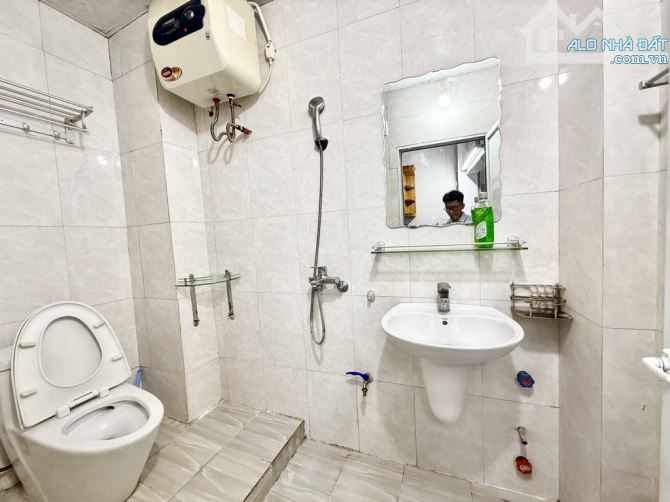 Cần bán căn tập thể Mai Dịch Tầng 1- Đối Diện ĐH Thương Mại - DT sử dụng 70m² (sổ đỏ 46m²) - 7