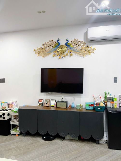Nhà đẹp hẻm xe hơi 3 tầng BTCT đường Trịnh Đình Trọng phường Phú Trung quận Tân Phú - 8