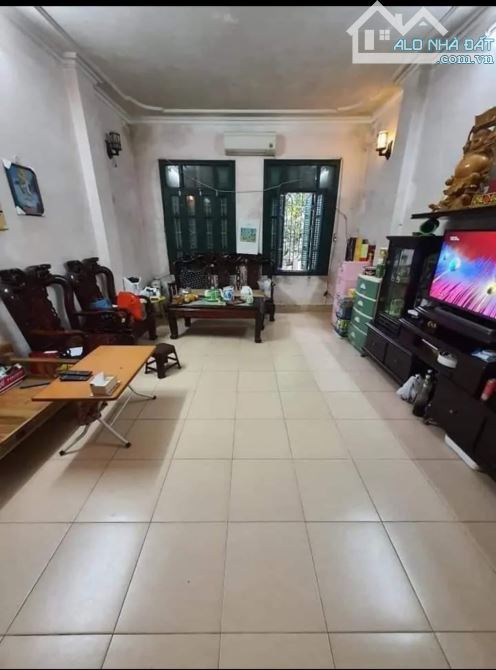 Mặt phố Nguyễn Văn Trỗi Thanh Xuân. Sổ A4 48m, 5 tầng 4 ngủ MT4m1 Giá 16 tỷ