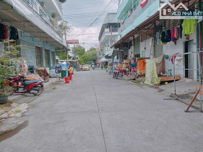 Gia Đình Cần Bán Gấp Dãy Trọ 1 Ki ốt 4 Phòng Ở KDC Areco Bình Hoà