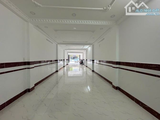 Nhà 2 tầng Mặt tiền đường Nguyễn Thị Kiểu, phường HT, Q12, dt 159,8m2 (4mx40m) Giá 12Tỷ.