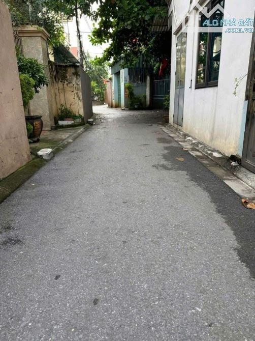 Cần Bán Gấp Đất Ngọc Động Đa Tốn HAI THOÁNG NGÕ NÔNG Diện Tích 47m2 Giá 3.85 Tỷ