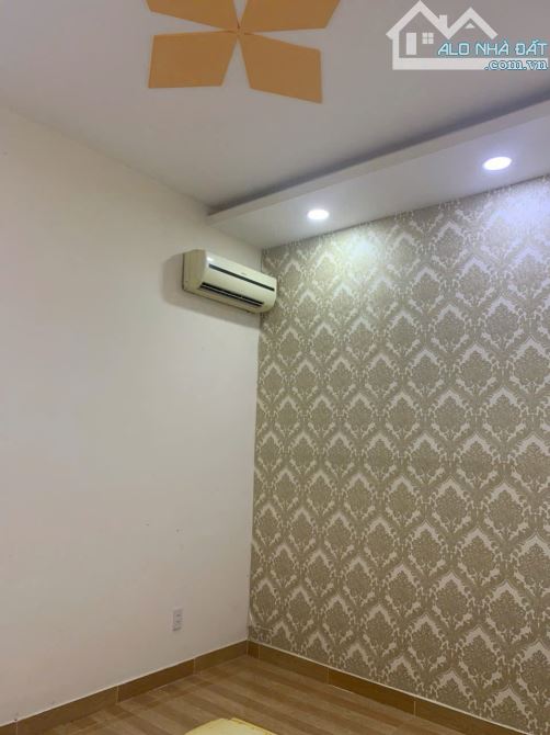 NHÀ 2 TẦNG MẶT TIỀN ĐƯỜNG NHỰA 12M GẦN CHỢ HÓC MÔN, 170M2, VỪA Ở VỪA KINH DOANH -7.3 TỶ TL - 11