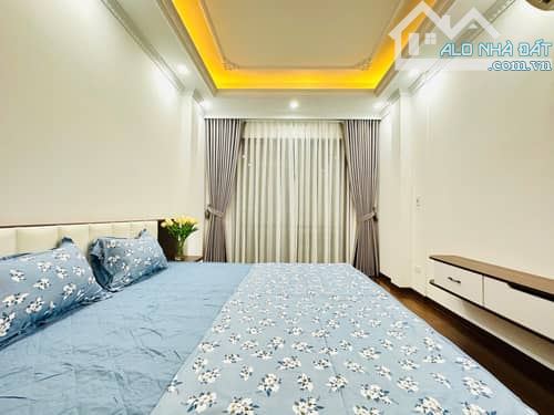 Bán nhà 5T x 27m2 -ĐỘI CẤN BA ĐÌNH - GIÁ 5.75 tỷ ( CÓ BỚT)  Thiết kế : T1 : Phòng khách + - 1