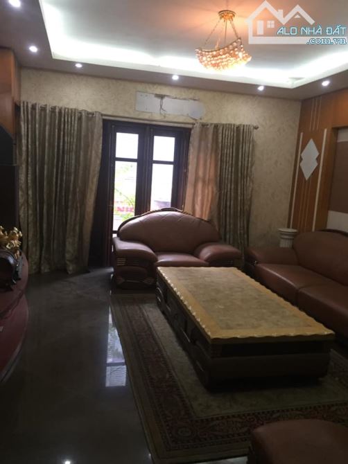 Bán nhà mặt phố Bạch Mai DT 300m2, MT 7.5m, gần đầu phố Huế, Giá 68.9 tỷ - 1