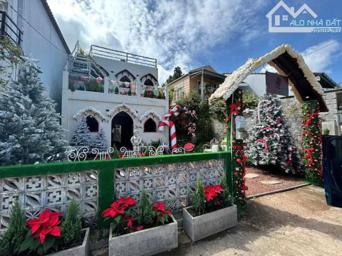 MÔ HÌNH VILLA KẾT HỢP QUÁN CÀ PHÊ TẠI TRUNG TÂM PHƯỜNG 8 - 1