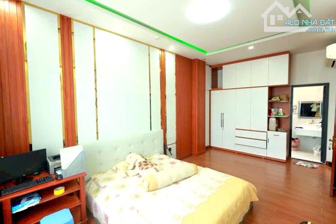 Biệt thự mini Nguyễn Văn Quá, Đông Hưng Thuận Quận 12, Hẻm xe tải, Ngang 7m, 4 tầng - 1