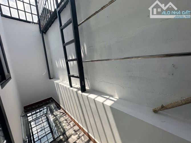 Nhà 2 tầng Mặt tiền đường Nguyễn Thị Kiểu, phường HT, Q12, dt 159,8m2 (4mx40m) Giá 12Tỷ. - 1