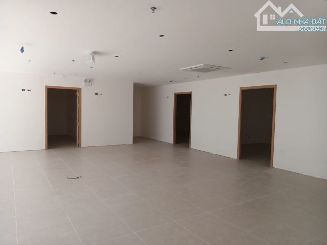 Bán toà nhà mặt phố Quang Trung - Hoàn Kiếm - DT 200m2 x 10T x MT 8,7m giá 179 tỷ - 1