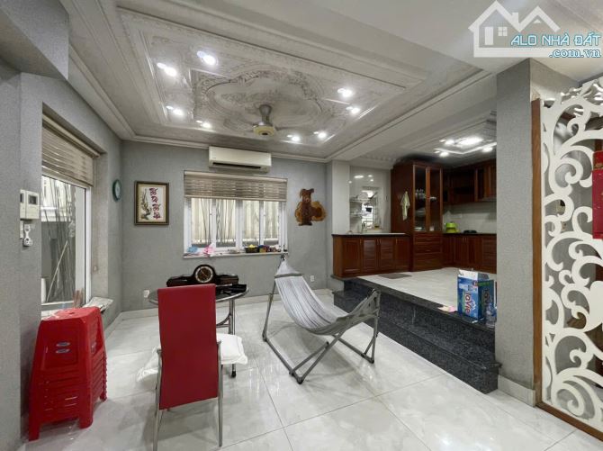 bán biệt thự 2 MT khu Phan Xích Long DT 10x16 hầm 6 lầu giá net 46 tỷ - 12