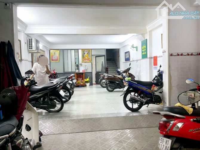 Bán CHDV 14 phòng 5 tầng 5,2 x 20 HXT 1/ Phạm Văn Bạch - 2