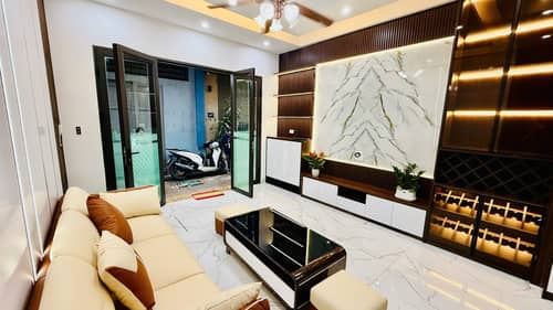 Cực Hiếm Bán Nhà NGÕ 663 Trương Định , Ngõ 3 Gác, DT:35m2*5T,MT:4m2 7.8 tỷ. - 2