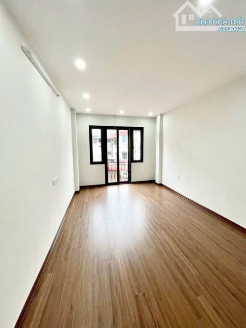 Nhà ngõ quỳnh 32m x5 tầng 3 ngủ vị trí đỉnh cao - 2