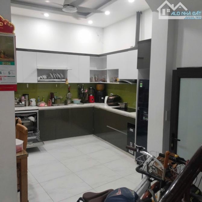 Bán nhà gấp giá rẻ (Láng Hạ Ba Đình ) 60 m2-4 t -mt 5 m- 8,5 tỷ - 2