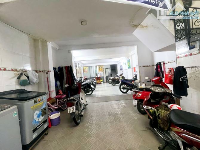 Bán CHDV 14 phòng 5 tầng 5,2 x 20 HXT 1/ Phạm Văn Bạch - 3